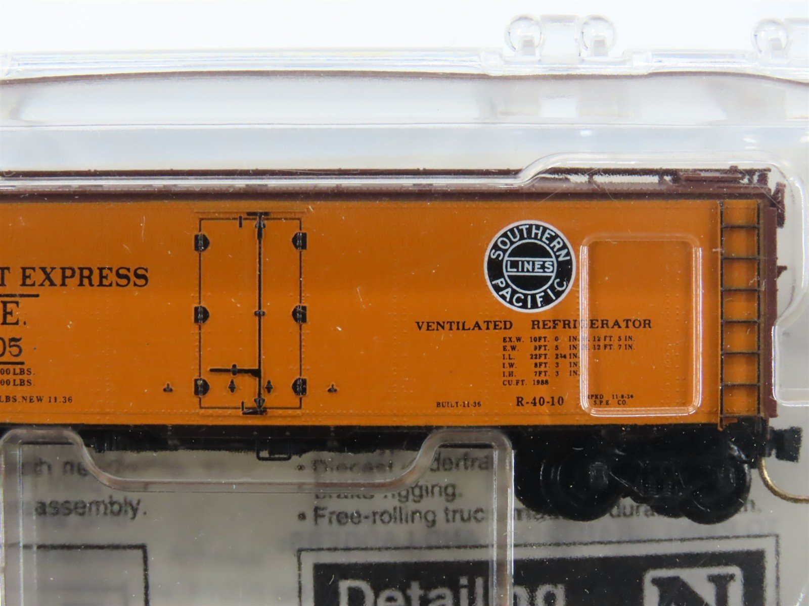N Scale Micro-Trains MTL 59012 PFE Pacific Fruit Express 40' Reefers 3-Pack