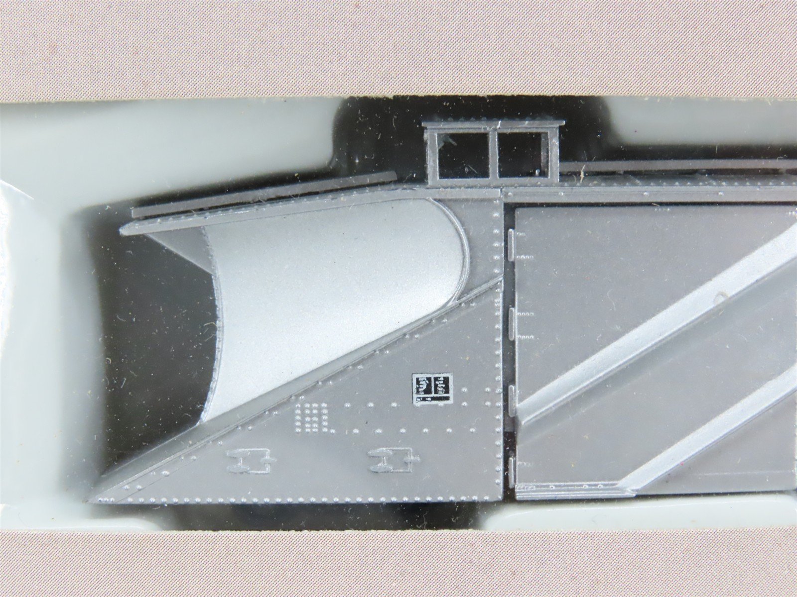 N Scale Walthers 932-8502 MPX UP Union Pacific Railroad Russell Snow Plow #186