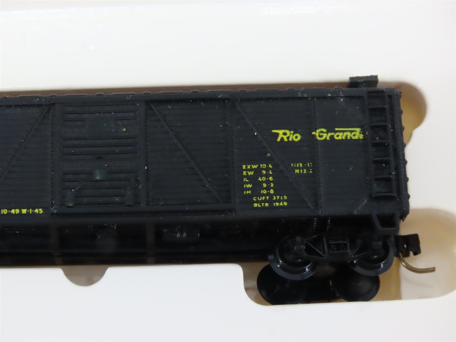 N Scale Bachmann 53-1000-69 D&RGW Rio Grande Railroad 41' Steel Box Car #3949