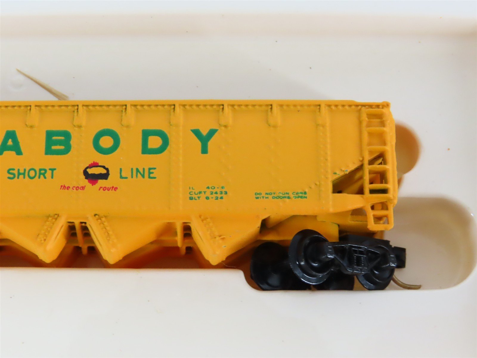 LOT of 2 N Scale Bachmann 53-1033-88 PSL Peabody Short Line 4-Bay Hopper #6687