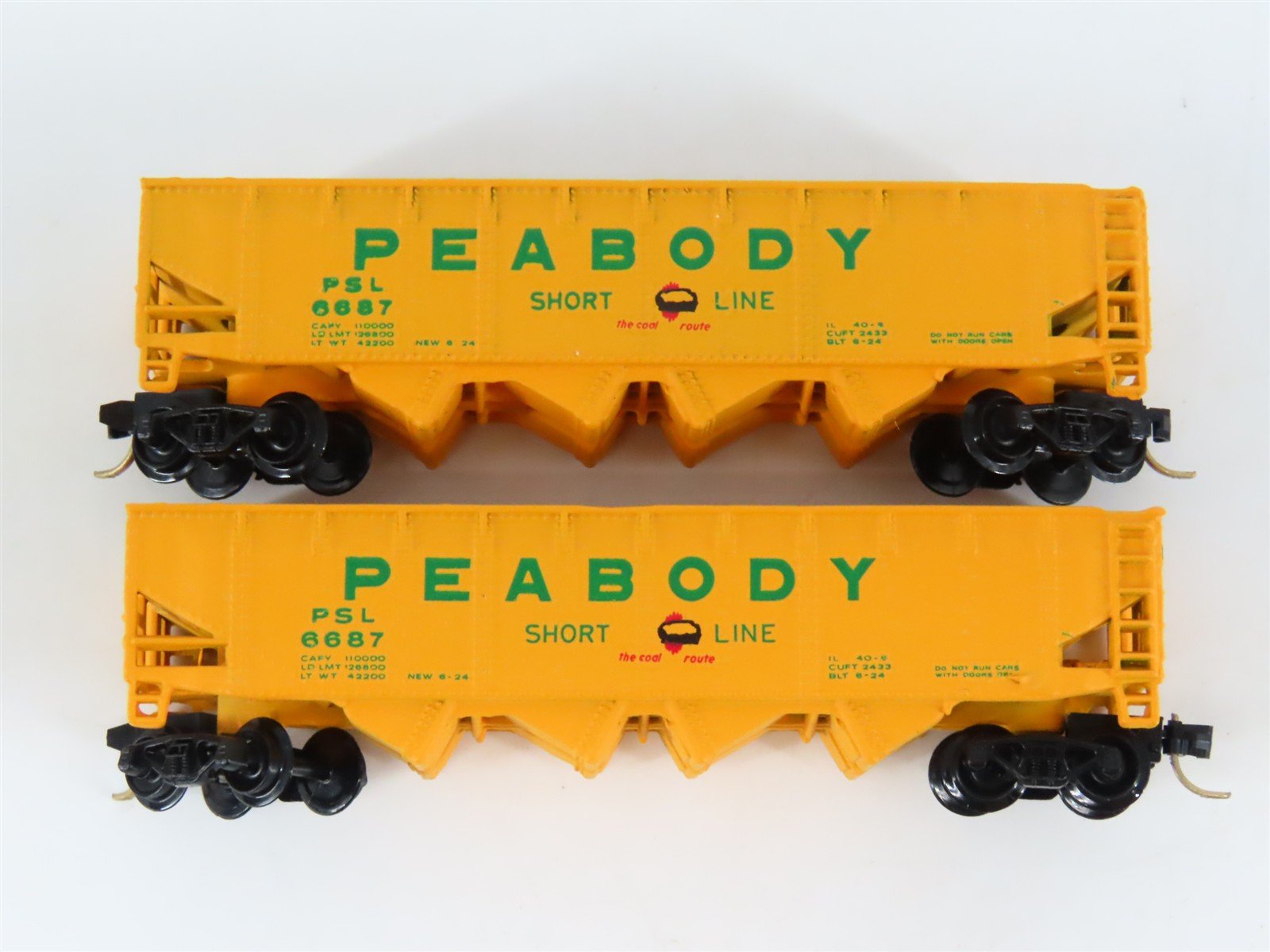 LOT of 2 N Scale Bachmann 53-1033-88 PSL Peabody Short Line 4-Bay Hopper #6687
