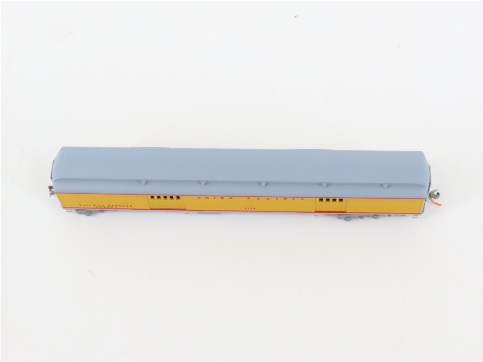 N Scale Micro-Trains MTL 14700060 UP Railway 70' HW Baggage Passenger Car #1736
