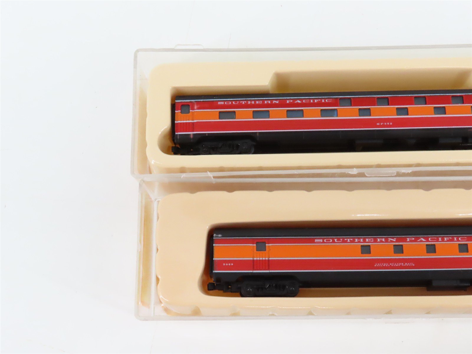 LOT of 6 N Scale Con-Cor SP Southern Pacific Baggage/Obs/Coach Passenger Cars