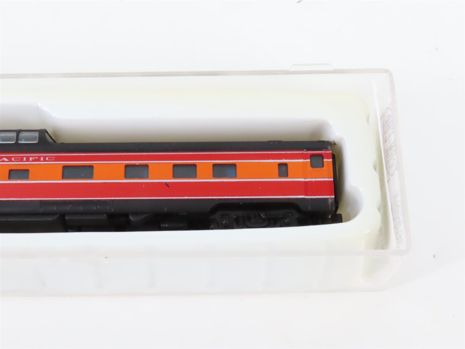 LOT of 3 N Scale Con-Cor SP Southern Pacific Dome/Obs/Coach Passenger Cars