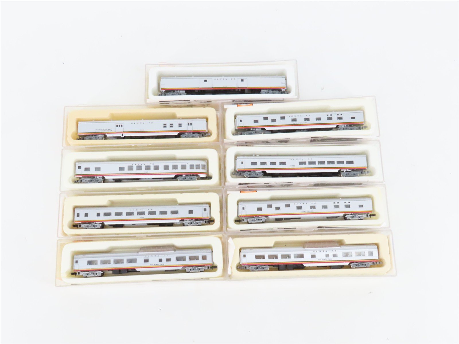 LOT of 9 N Scale Con-Cor ATSF Santa Fe Baggage/Dome/Obs/Coach Passenger Cars