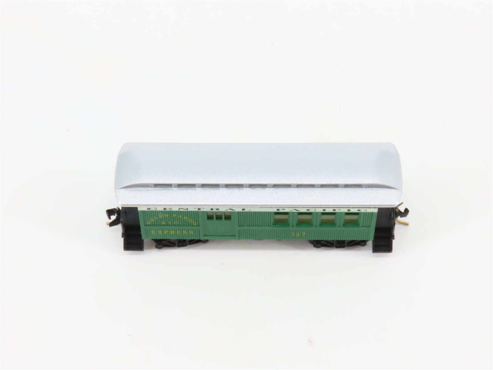 N Scale Roundhouse 8523 CP Central Pacific 34' Overton Passenger Car #327