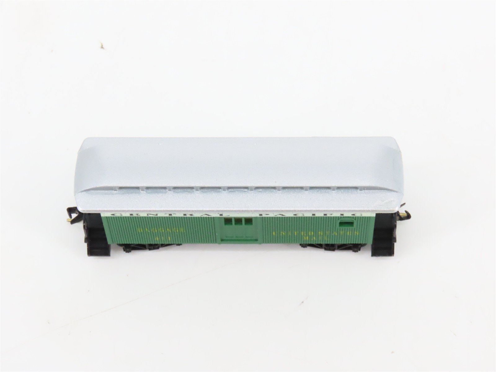 N Roundhouse 8563 CP Central Pacific 34' Overton Baggage Passenger Car #411