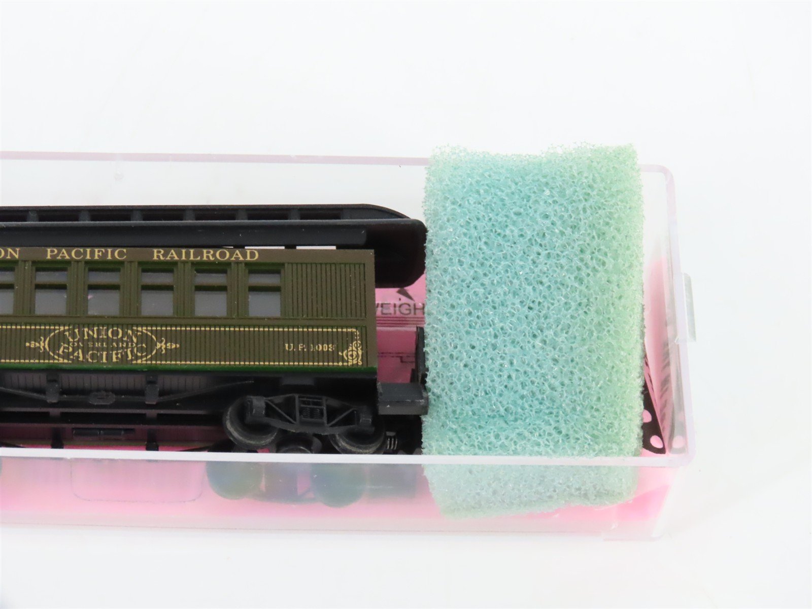 N Roundhouse 8510 UP Union Pacific 34' Overton Business Passenger Car #1009