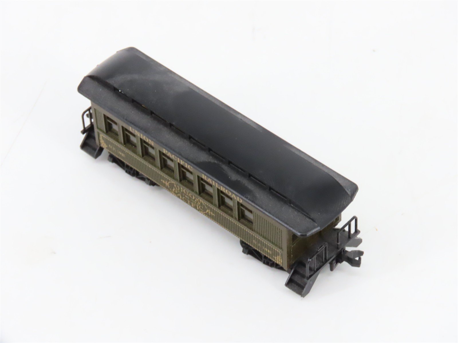 N Roundhouse 8510 UP Union Pacific 34' Overton Business Passenger Car #1009