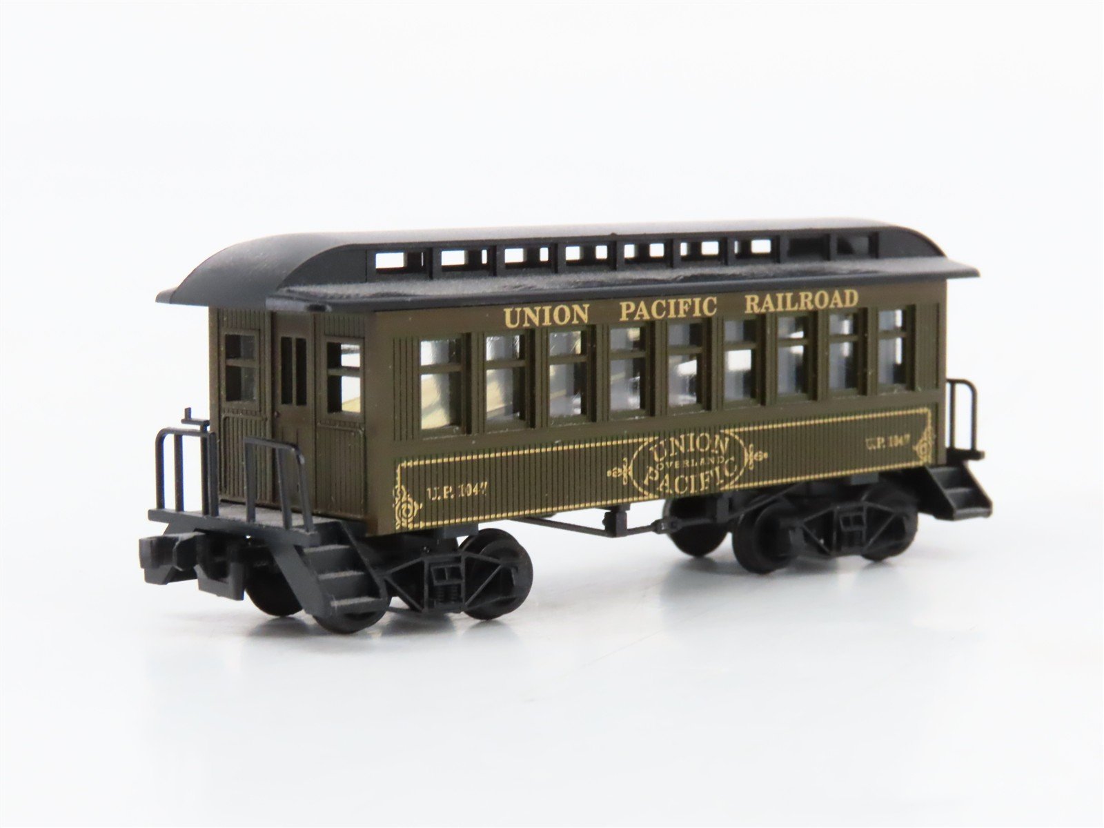 N Roundhouse 8510 UP Union Pacific 34' Overton Business Passenger Car #1009