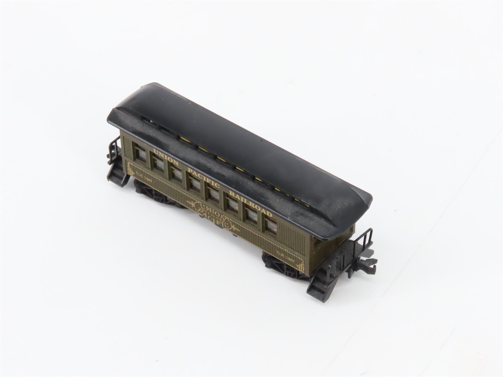 N Roundhouse 8510 UP Union Pacific 34' Overton Business Passenger Car #1009