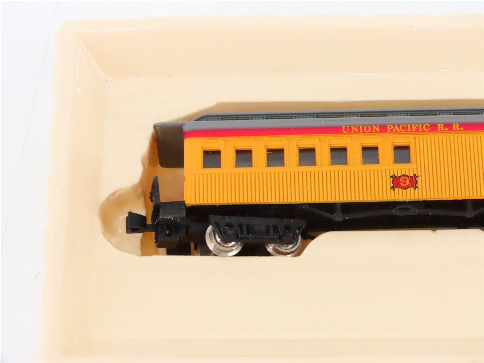 N Scale Bachmann 5570 UP Union Pacific Old Time Combine Passenger Car