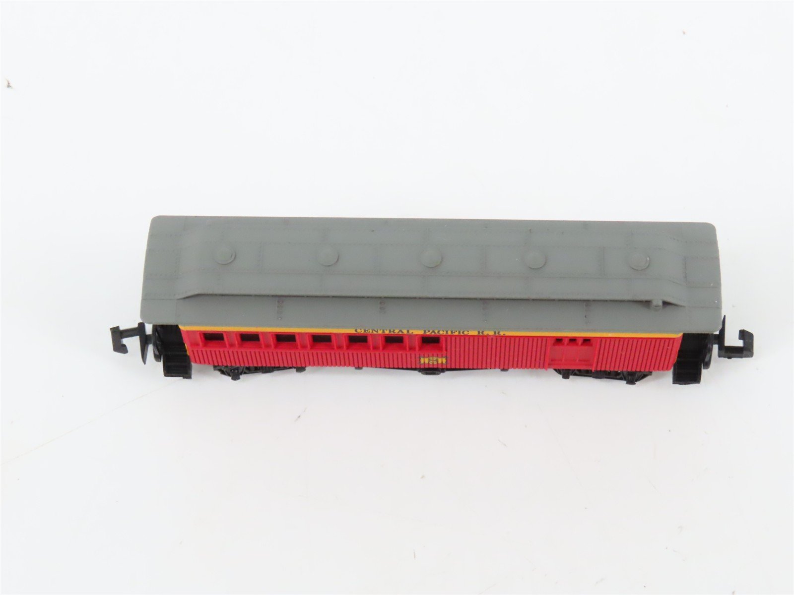 N Scale Bachmann CP Central Pacific Old Time Combine Passenger Car