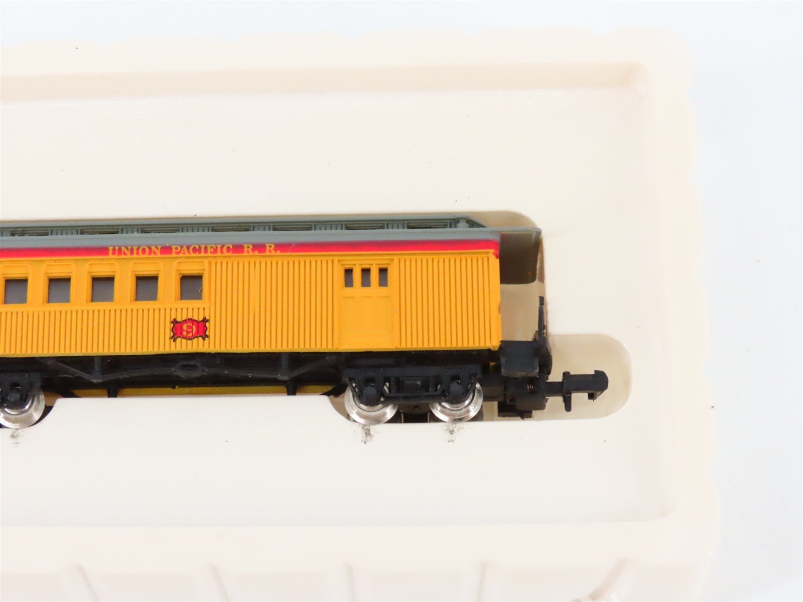 N Scale Bachmann 53-1055-01 UP Union Pacific Old Time Combine Passenger Car