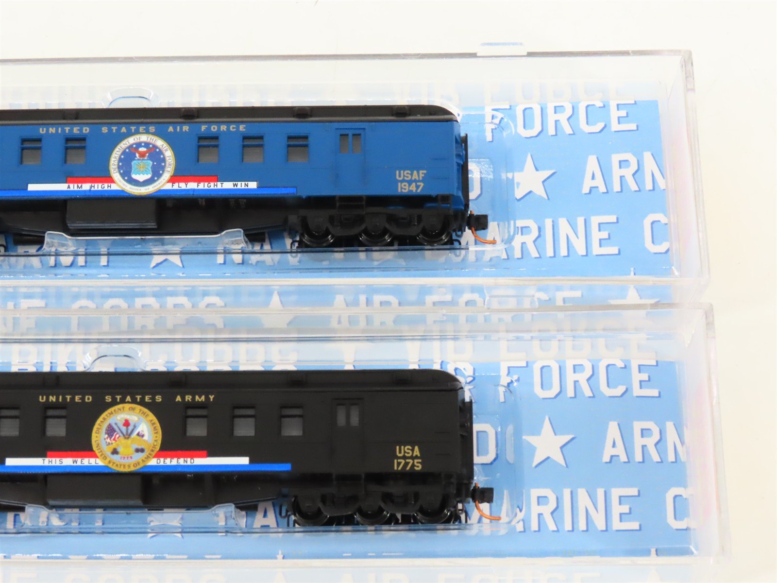 N Scale Micro-Trains MTL 99321140 Veteran's Tribute Passenger 5-Car Set