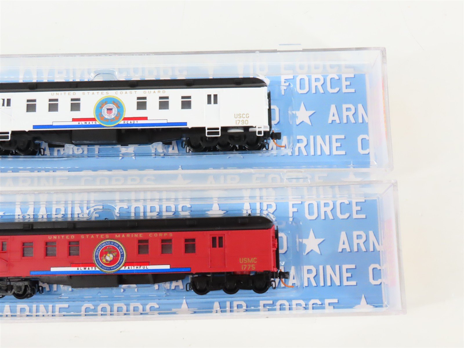 N Scale Micro-Trains MTL 99321140 Veteran's Tribute Passenger 5-Car Set
