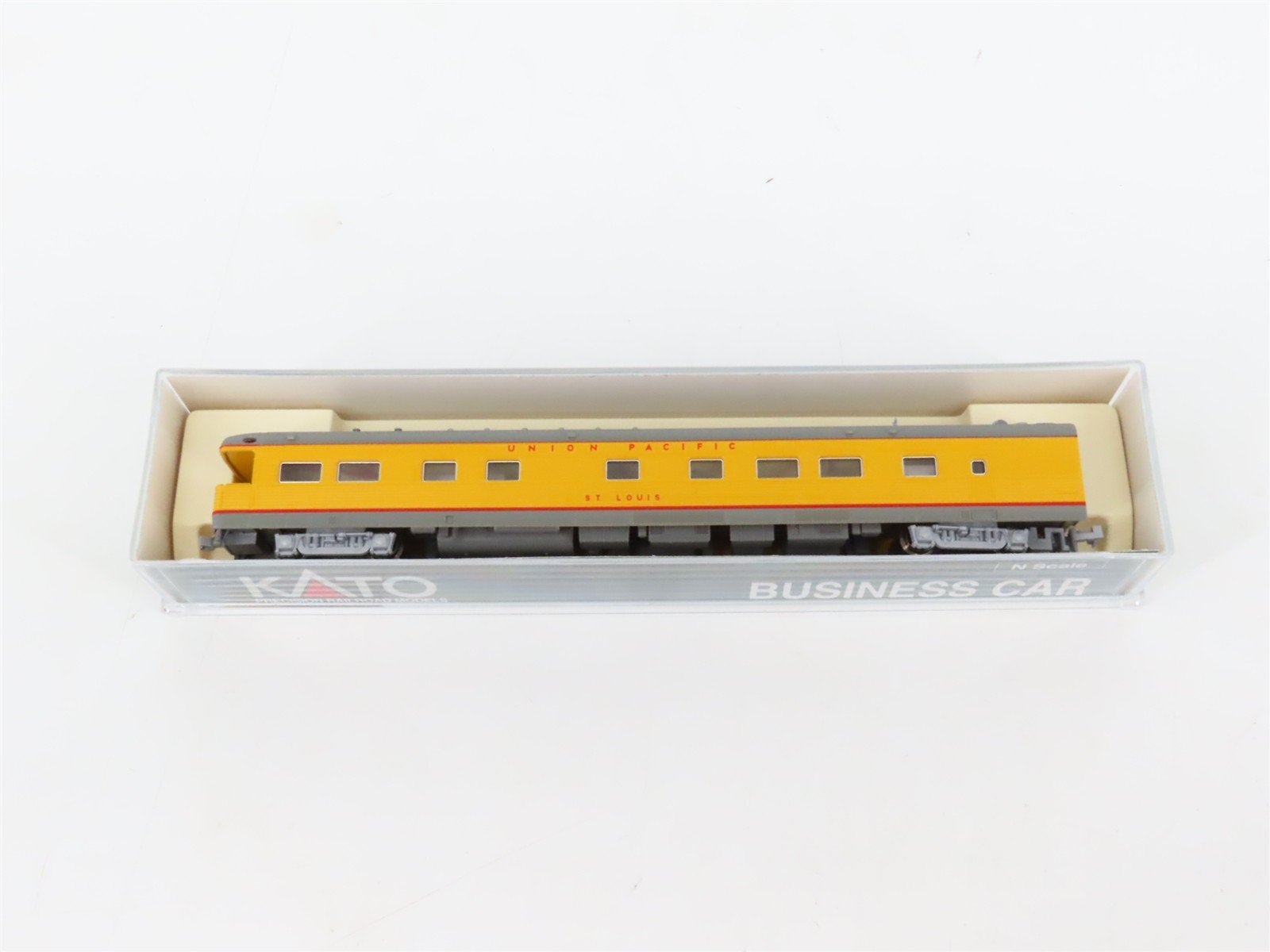 N Scale Kato 156-0814 UP Union Pacific Business Passenger Car 