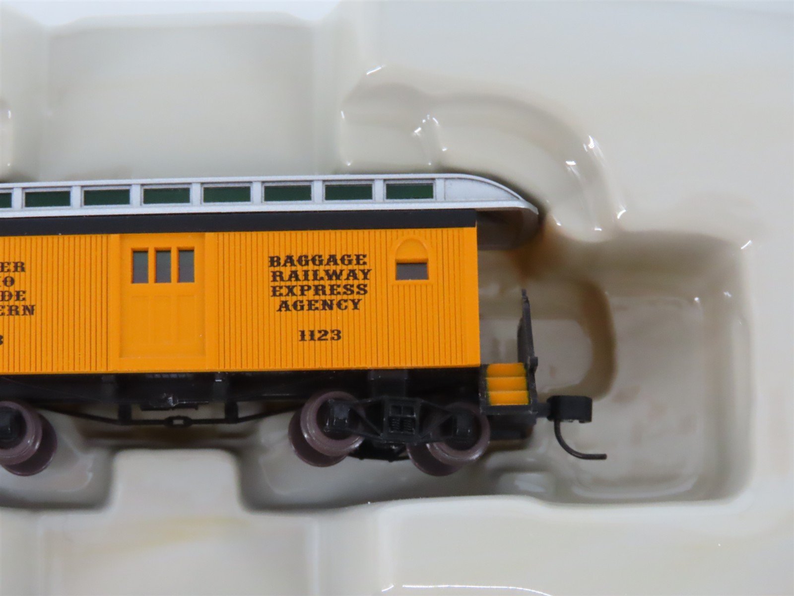 N Scale Athearn 11023 DRGW Rio Grande Overton Passenger 4-Car Set