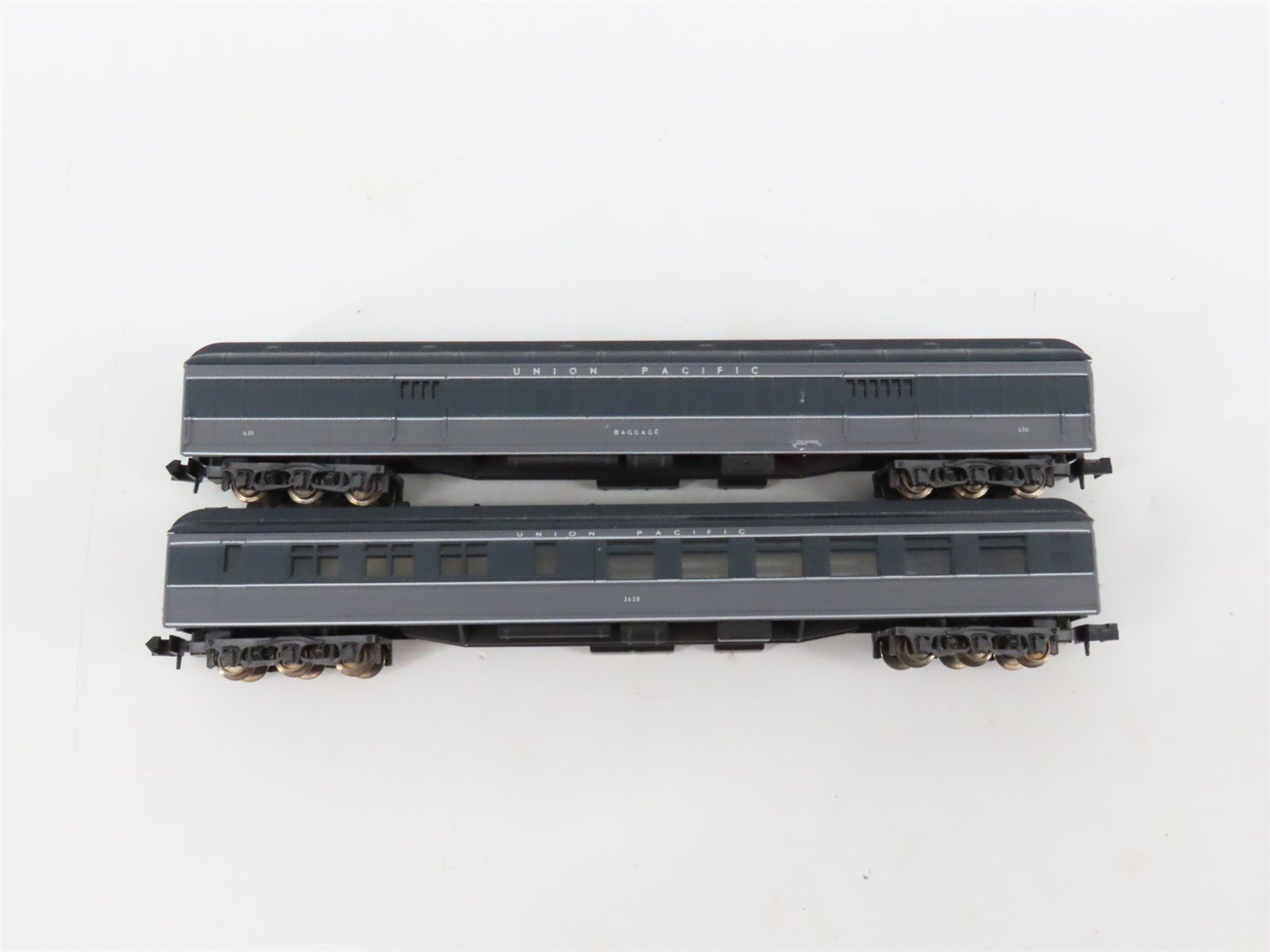 N Scale Con-Cor UP Union Pacific Hvywt Coach/Baggage Passenger 6-Car Set
