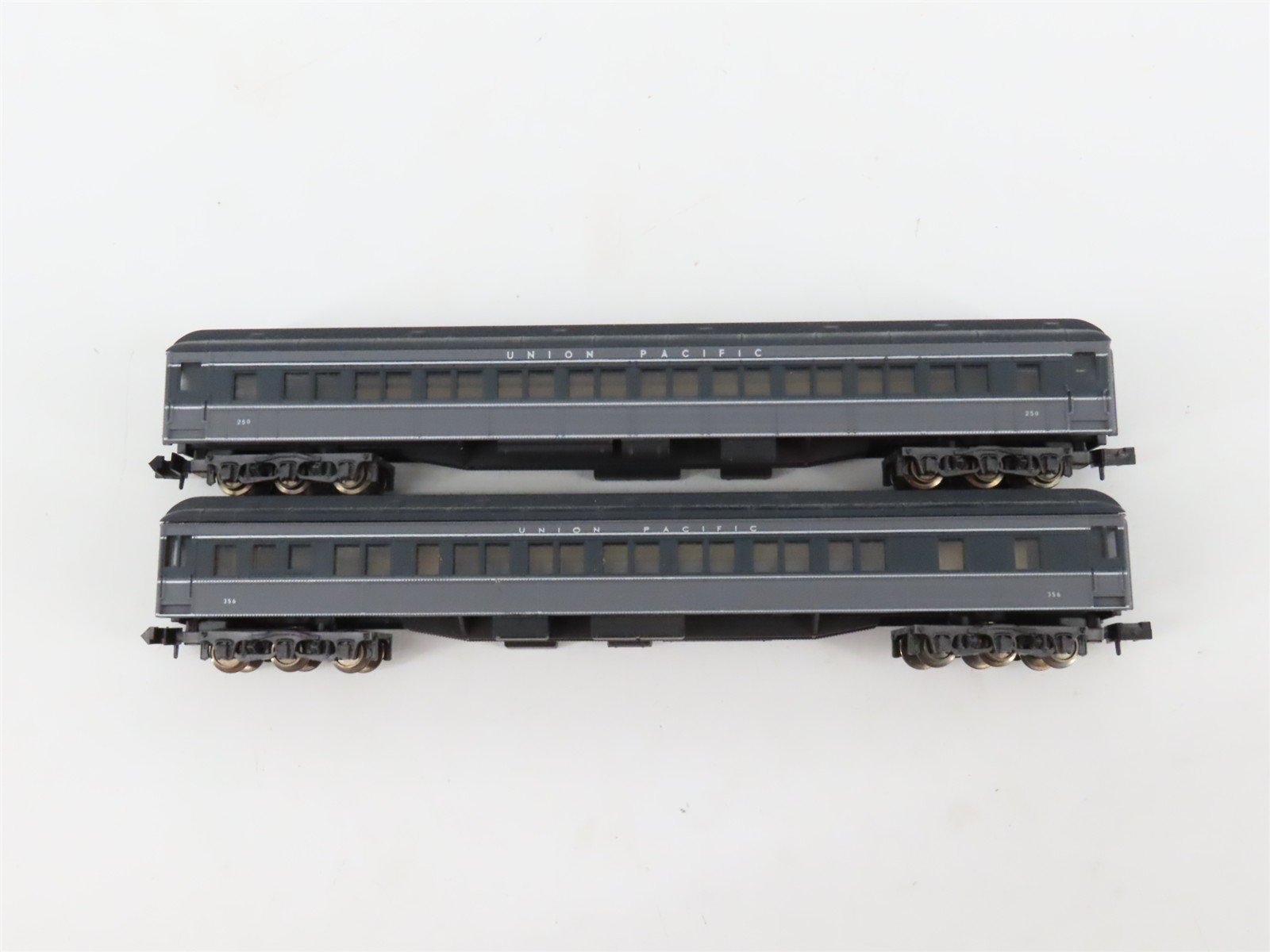 N Scale Con-Cor UP Union Pacific Hvywt Coach/Baggage Passenger 6-Car Set