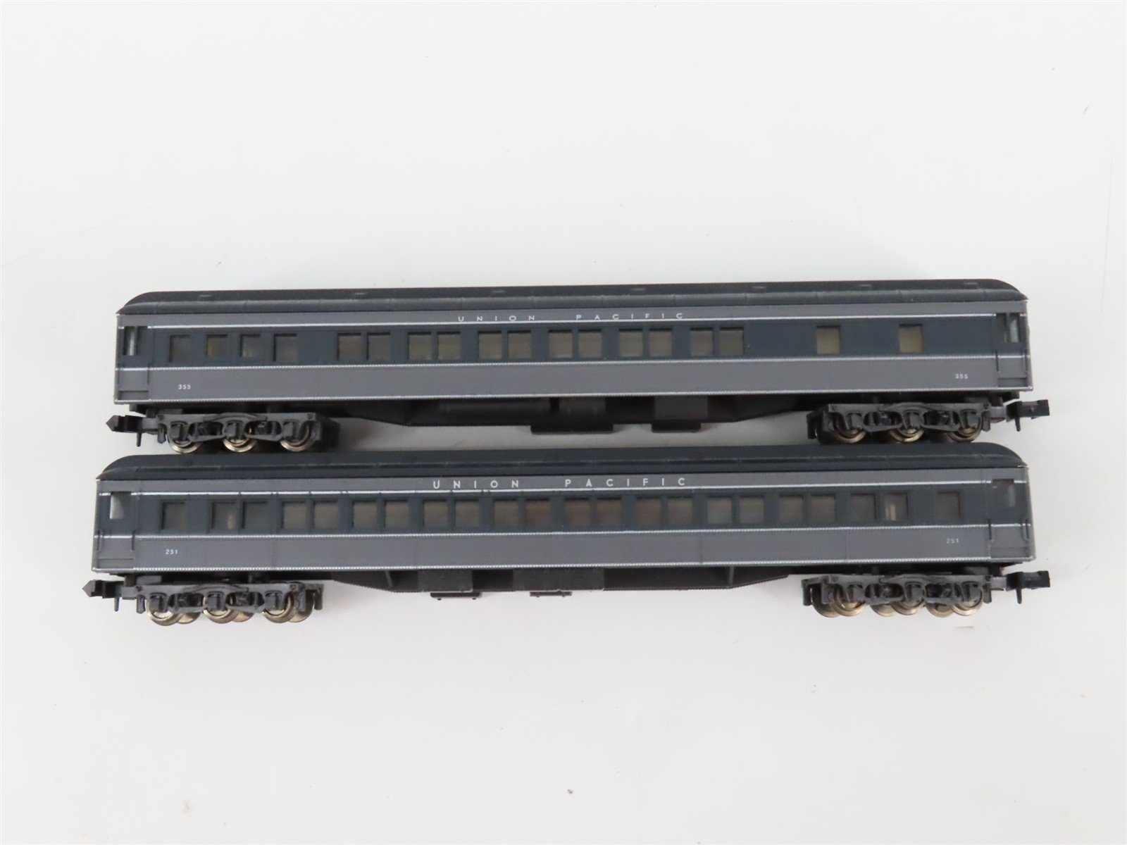 N Scale Con-Cor UP Union Pacific Hvywt Coach/Baggage Passenger 6-Car Set