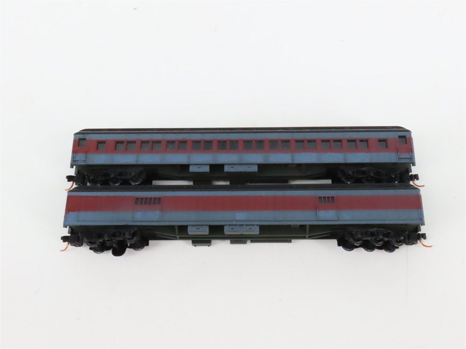 N Scale Con-Cor 0003-570000 Undecorated Heavyweight Passenger 6-Car Set