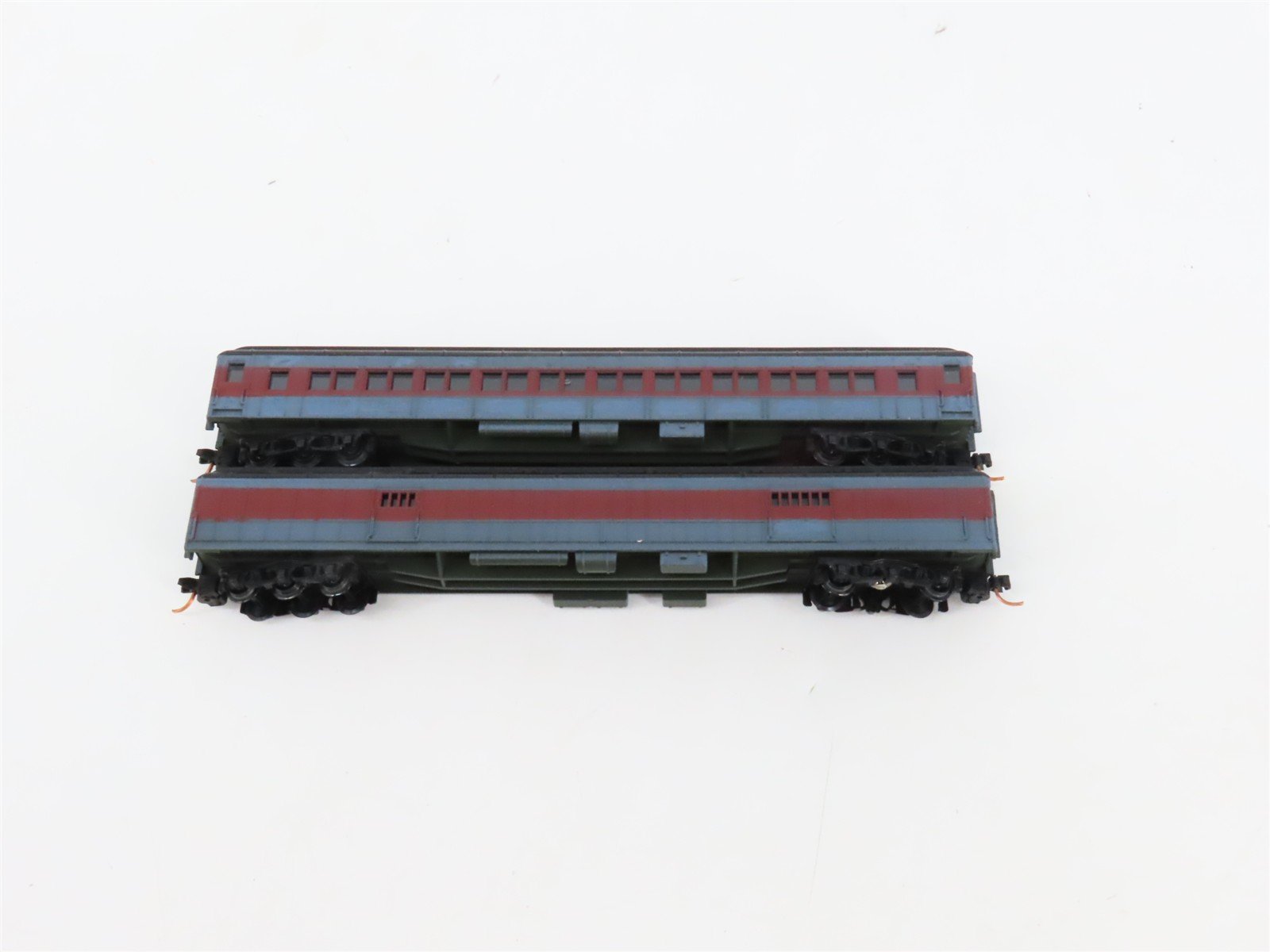 N Scale Con-Cor 0003-570000 Undecorated Heavyweight Passenger 6-Car Set