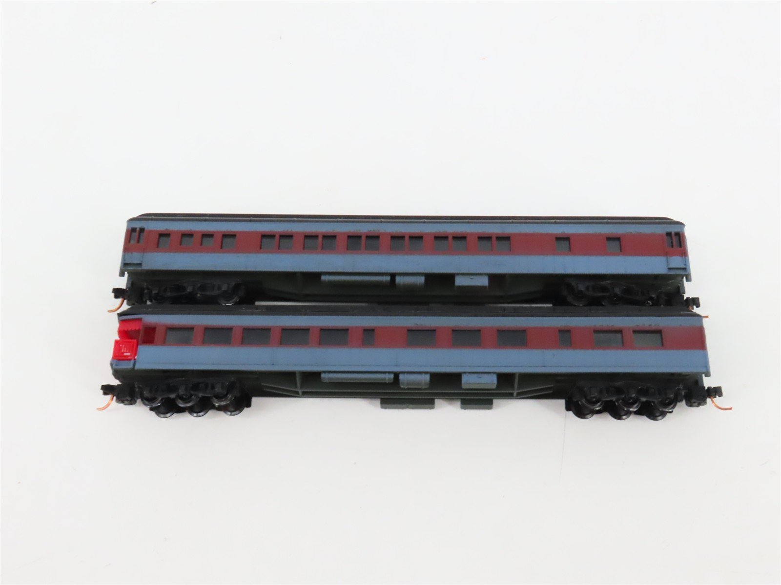 N Scale Con-Cor 0003-570000 Undecorated Heavyweight Passenger 6-Car Set