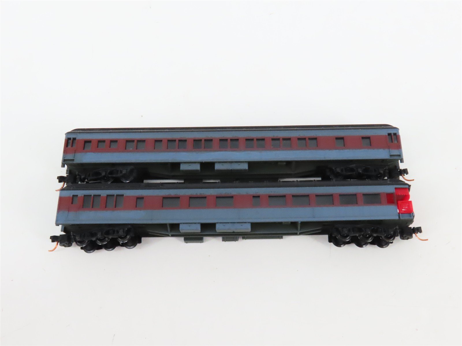 N Scale Con-Cor 0003-570000 Undecorated Heavyweight Passenger 6-Car Set