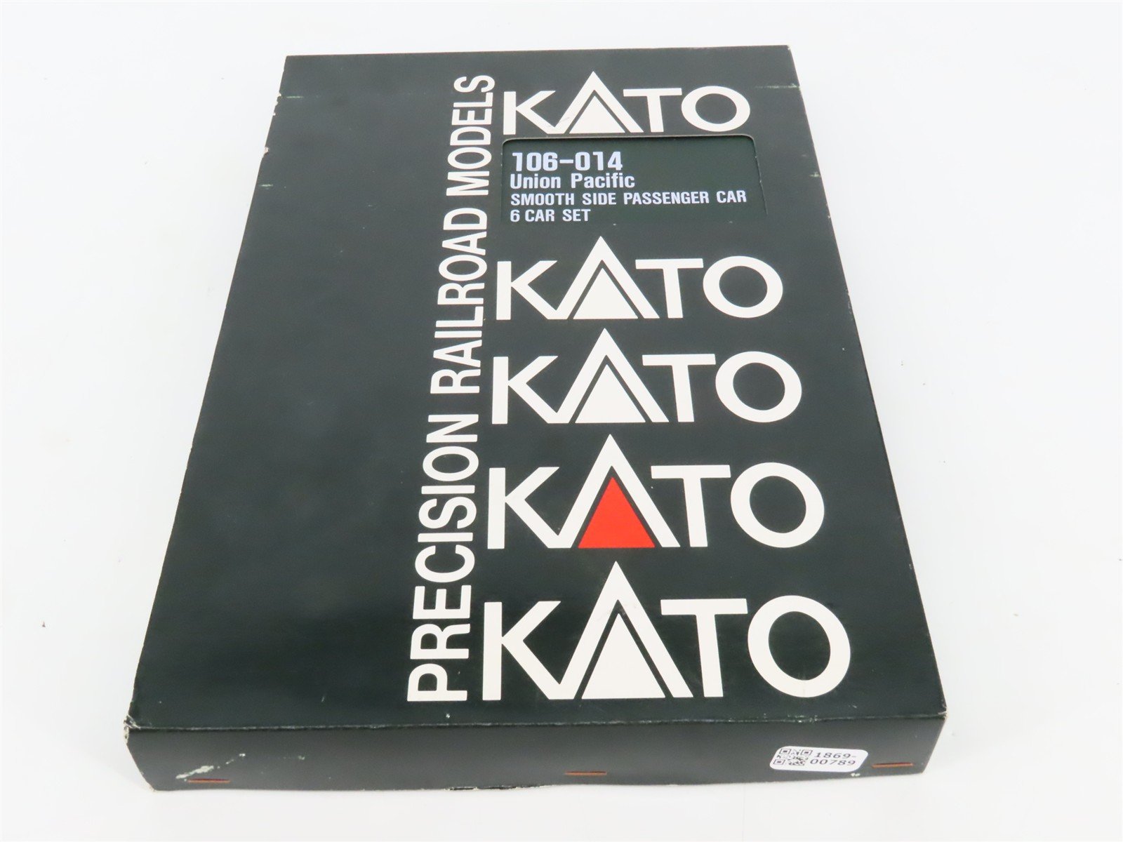 N Scale Kato 106-014 UP Union Pacific Smooth Side Passenger 6-Car Set