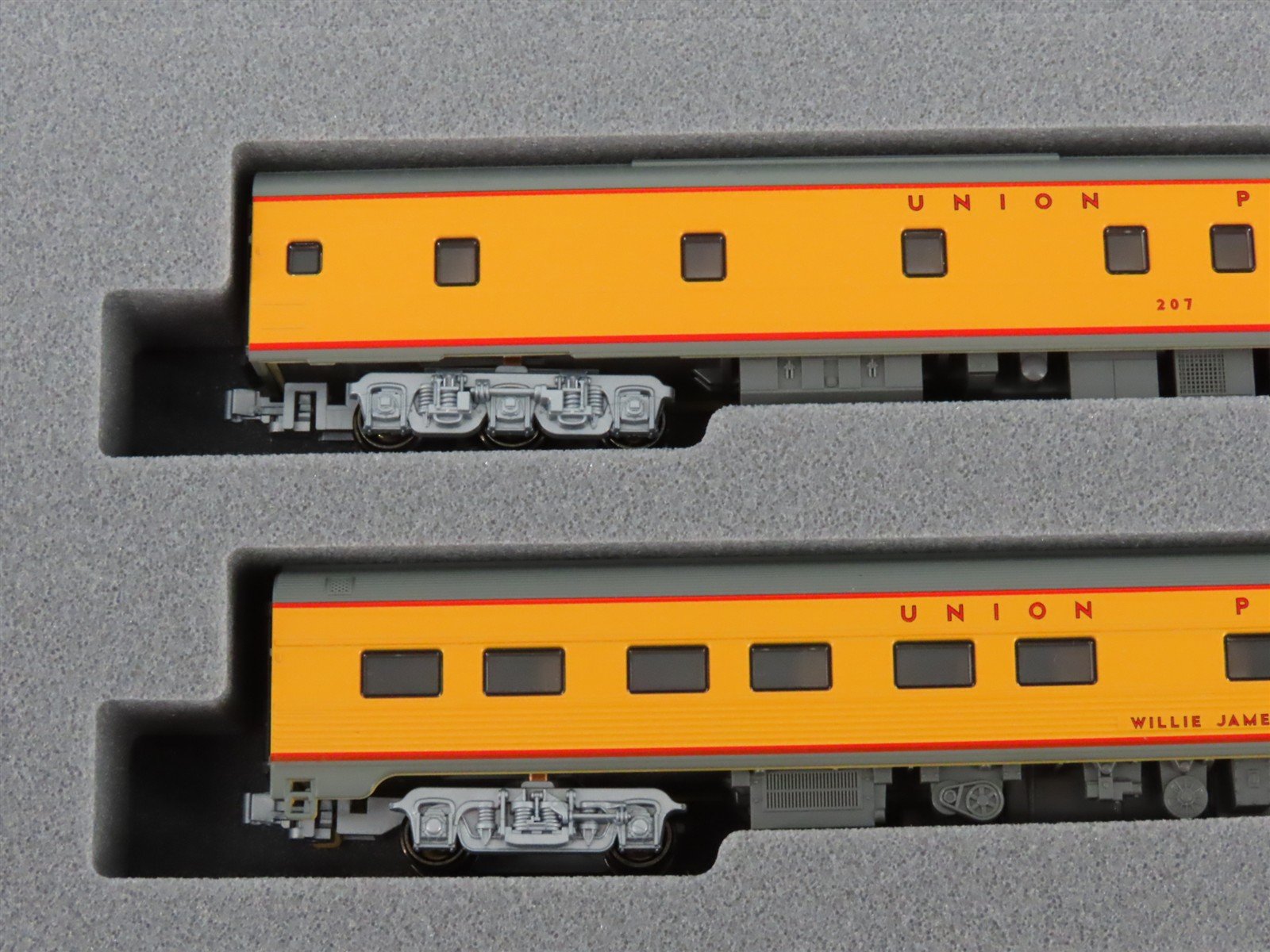 N Scale Kato 106-086 UP Union Pacific Excursion Passenger 7-Car Set