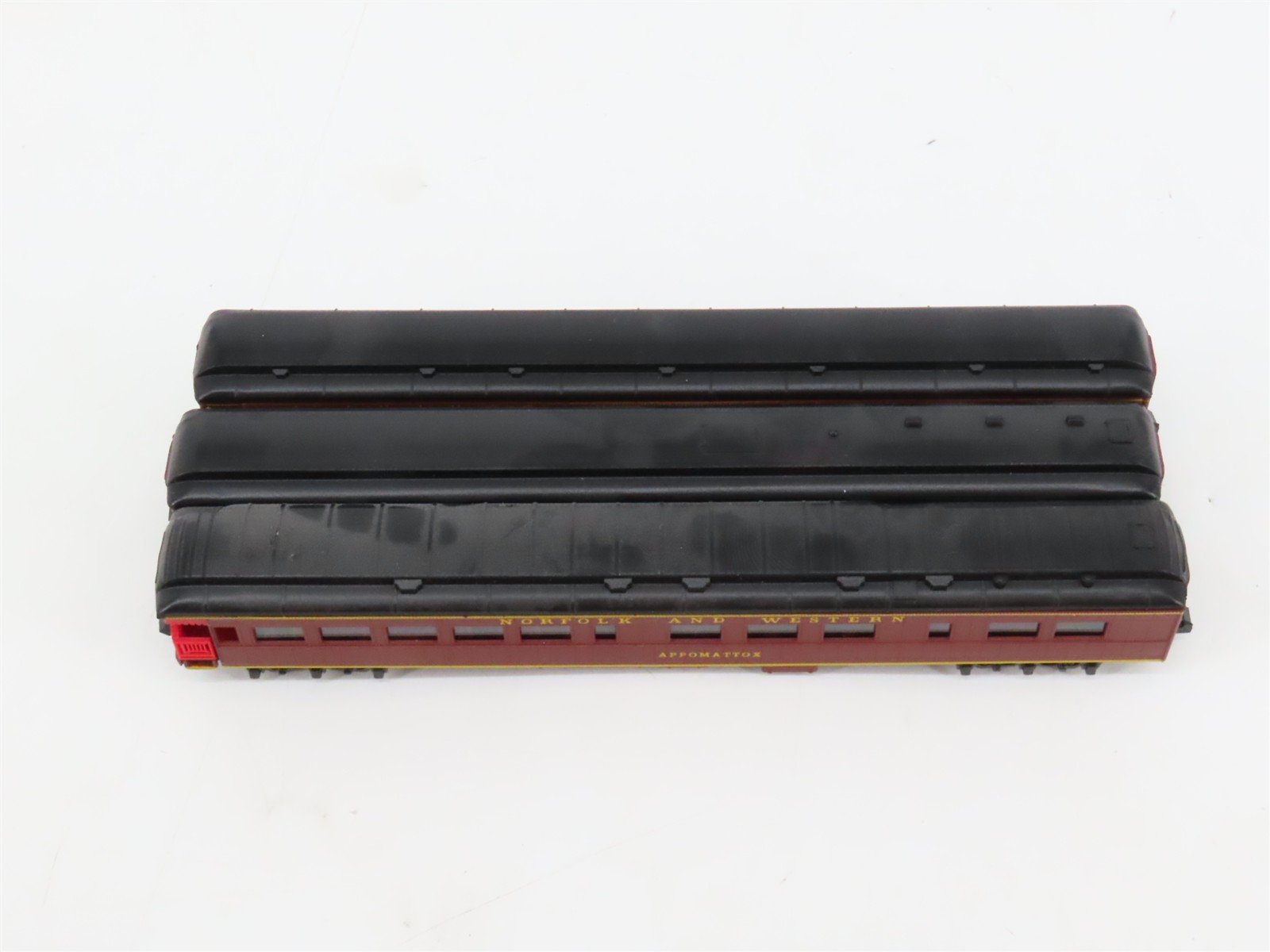 N Scale Rivarossi 0563 N&W Norfolk & Western Coach/Obs Passenger 3-Car Set