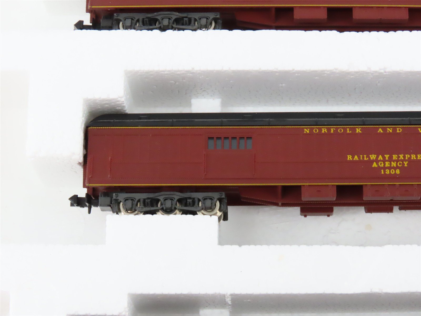 N Scale Rivarossi N&W Norfolk & Western Baggage, RPO, Coach Passenger 3-Car Set