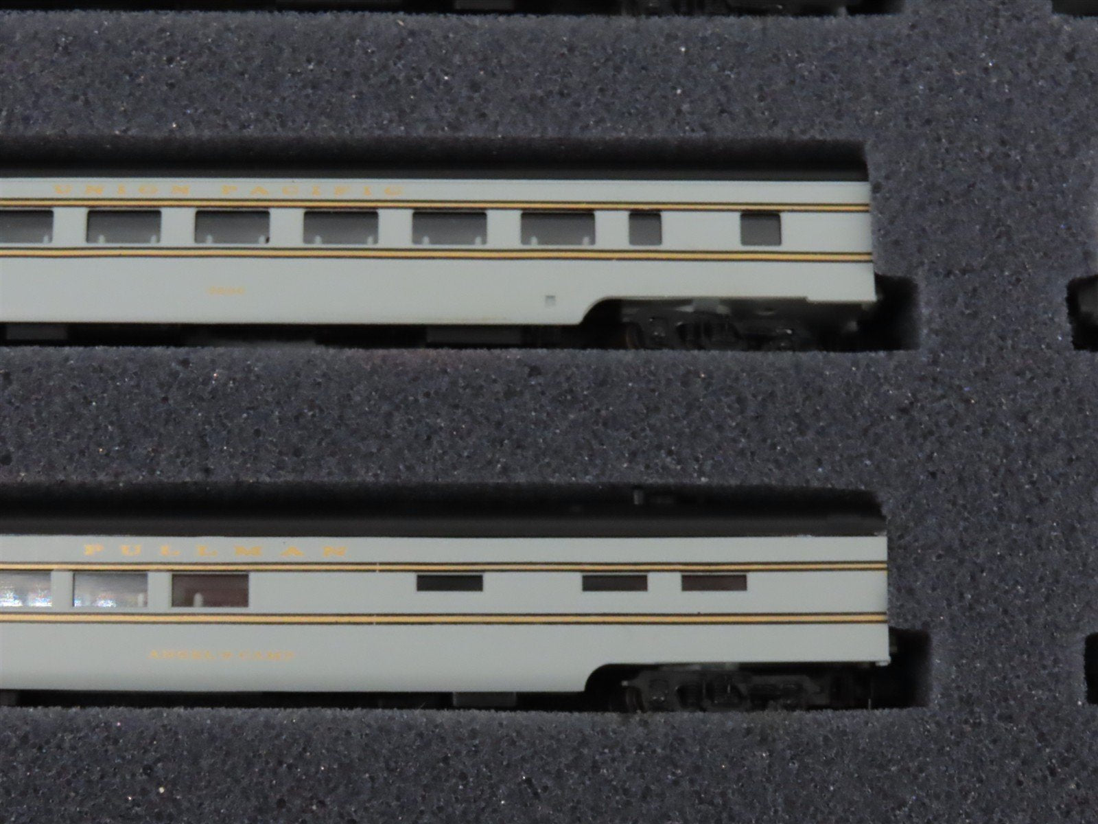 N Scale Con-Cor 0001-041005 UP Union Pacific Forty-Niner Passenger 8-Car Set