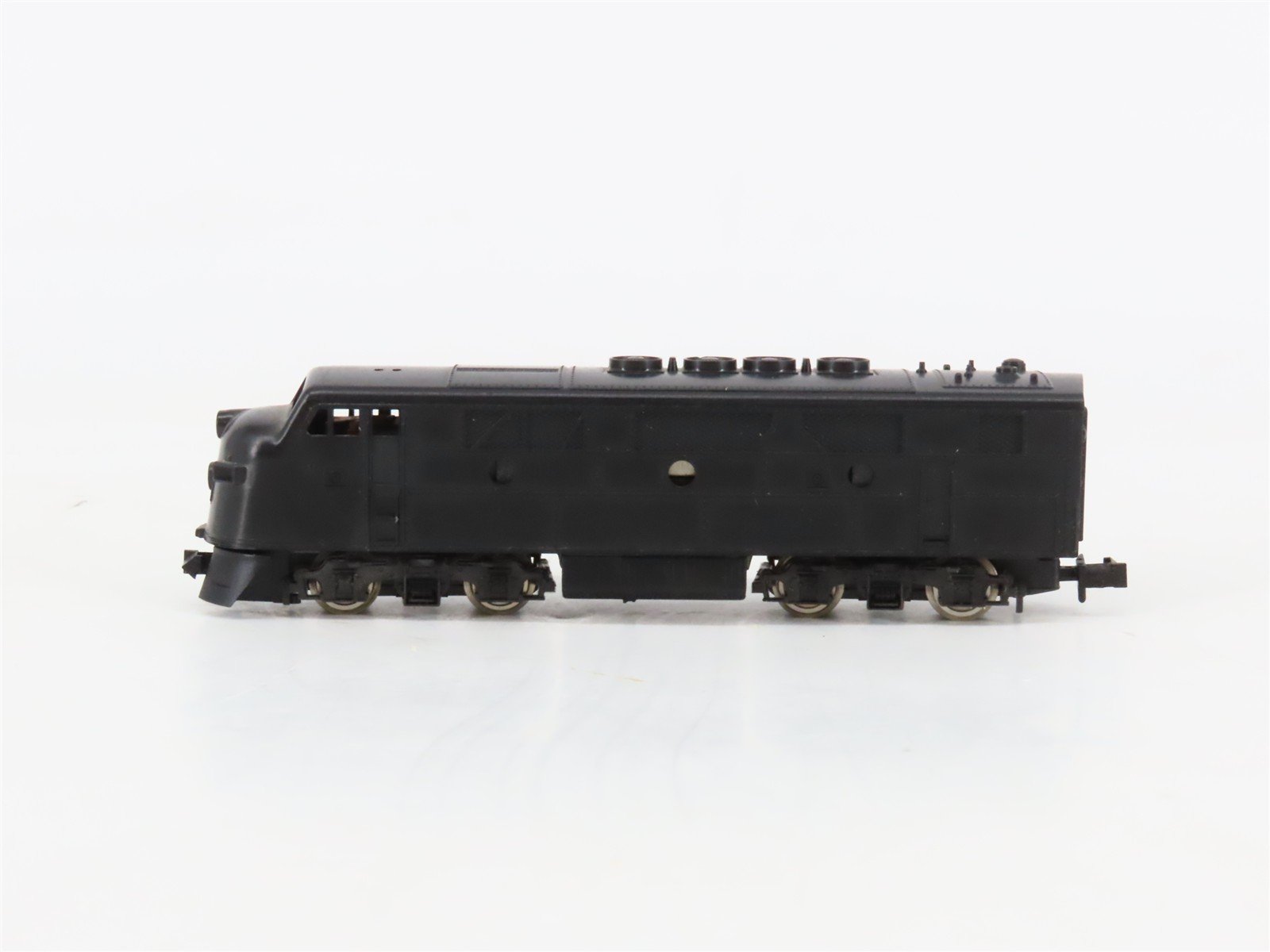N Scale Fleischmann Piccolo Undecorated EMD F3A Diesel Locomotive
