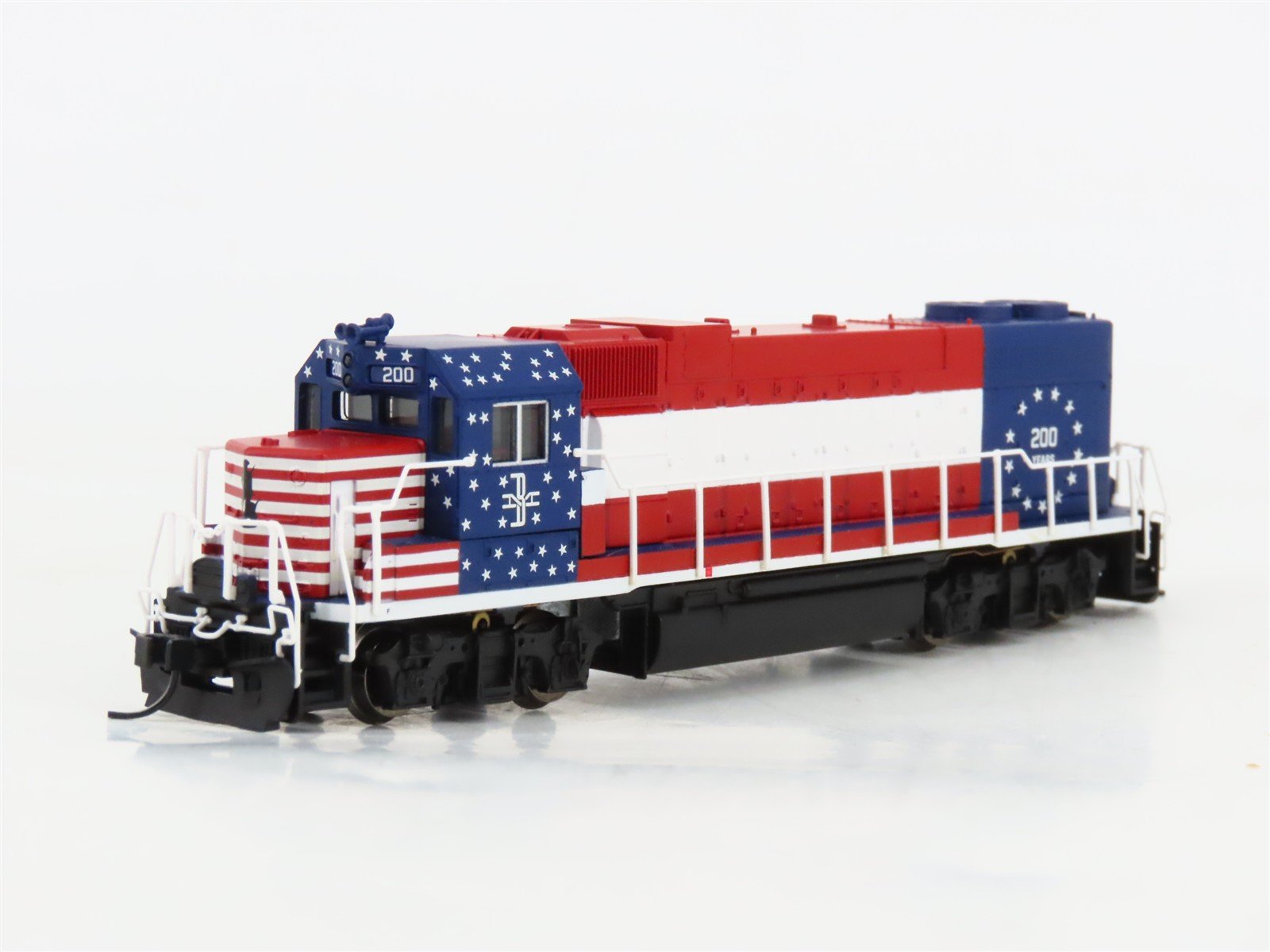 N Scale Atlas NSC B&M Bi-Centennial EMD GP38-2 Diesel #200 - DCC Ready
