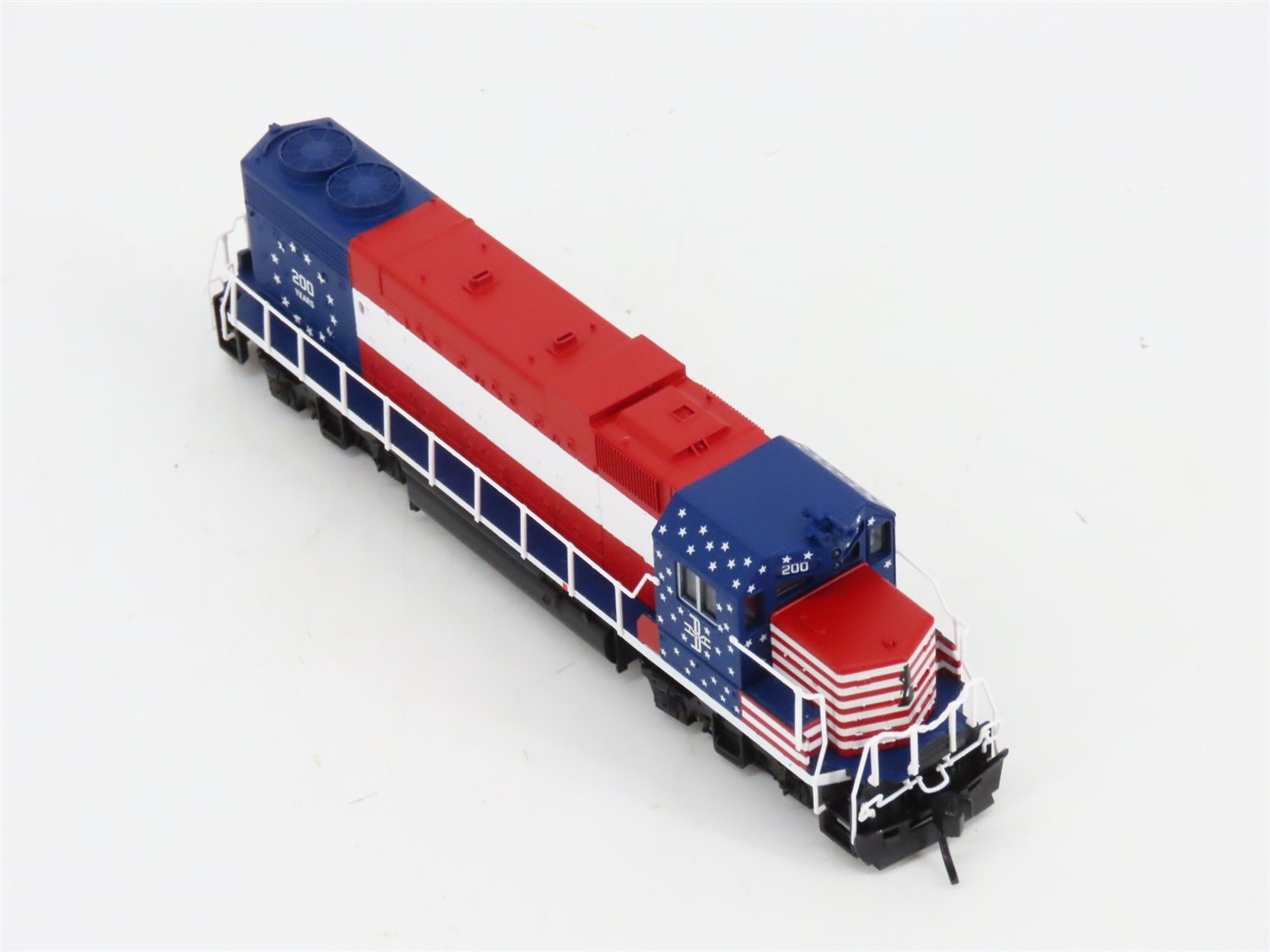 N Scale Atlas NSC B&M Bi-Centennial EMD GP38-2 Diesel #200 - DCC Ready