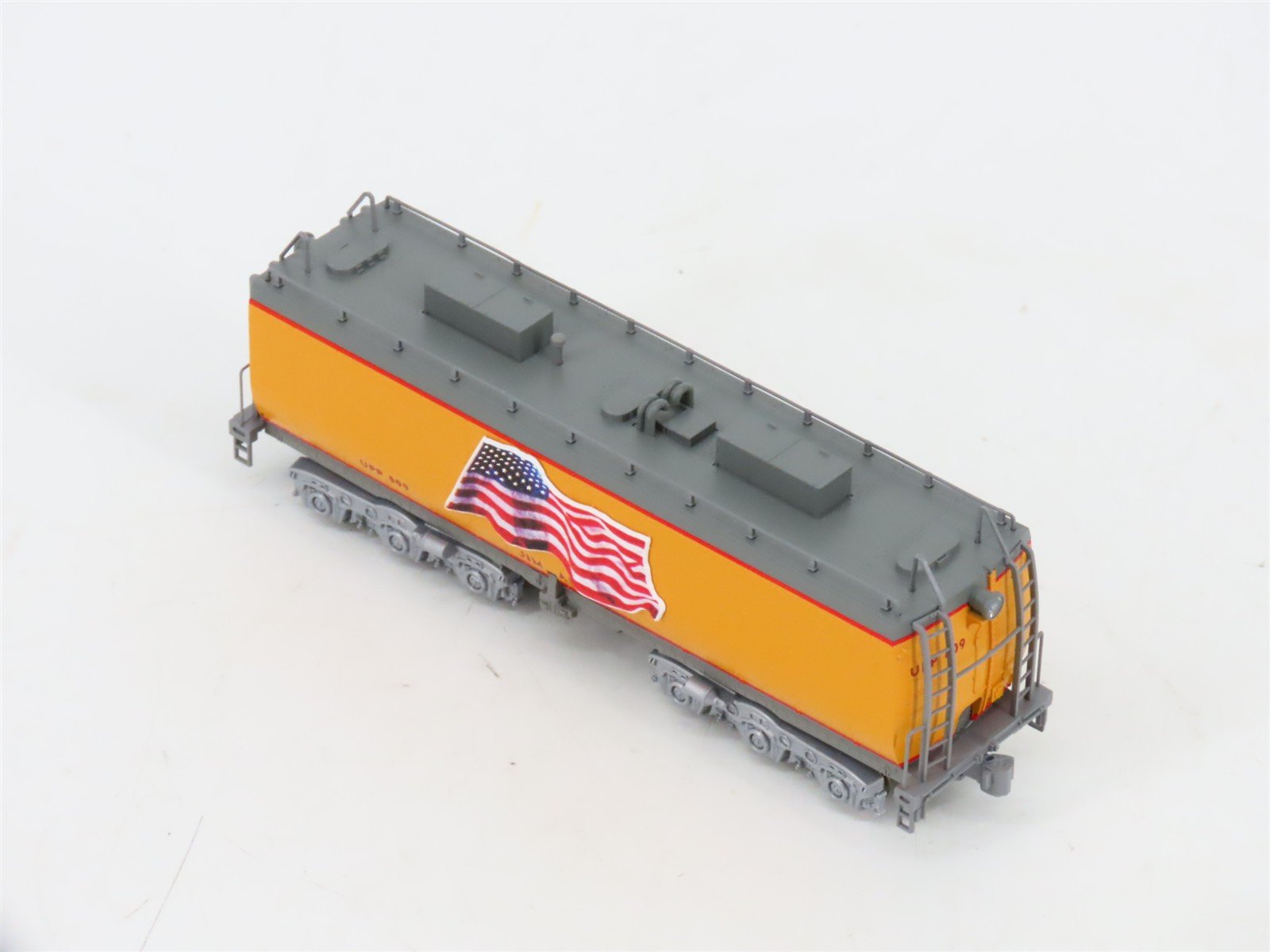 N Scale KATO 106-085 UP Union Pacific Water Tenders 2-Car Set