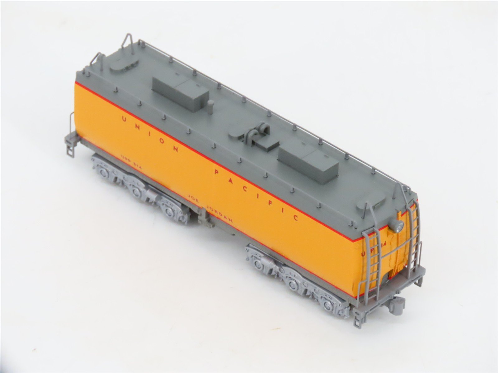 N Scale KATO 106-085 UP Union Pacific Water Tenders 2-Car Set
