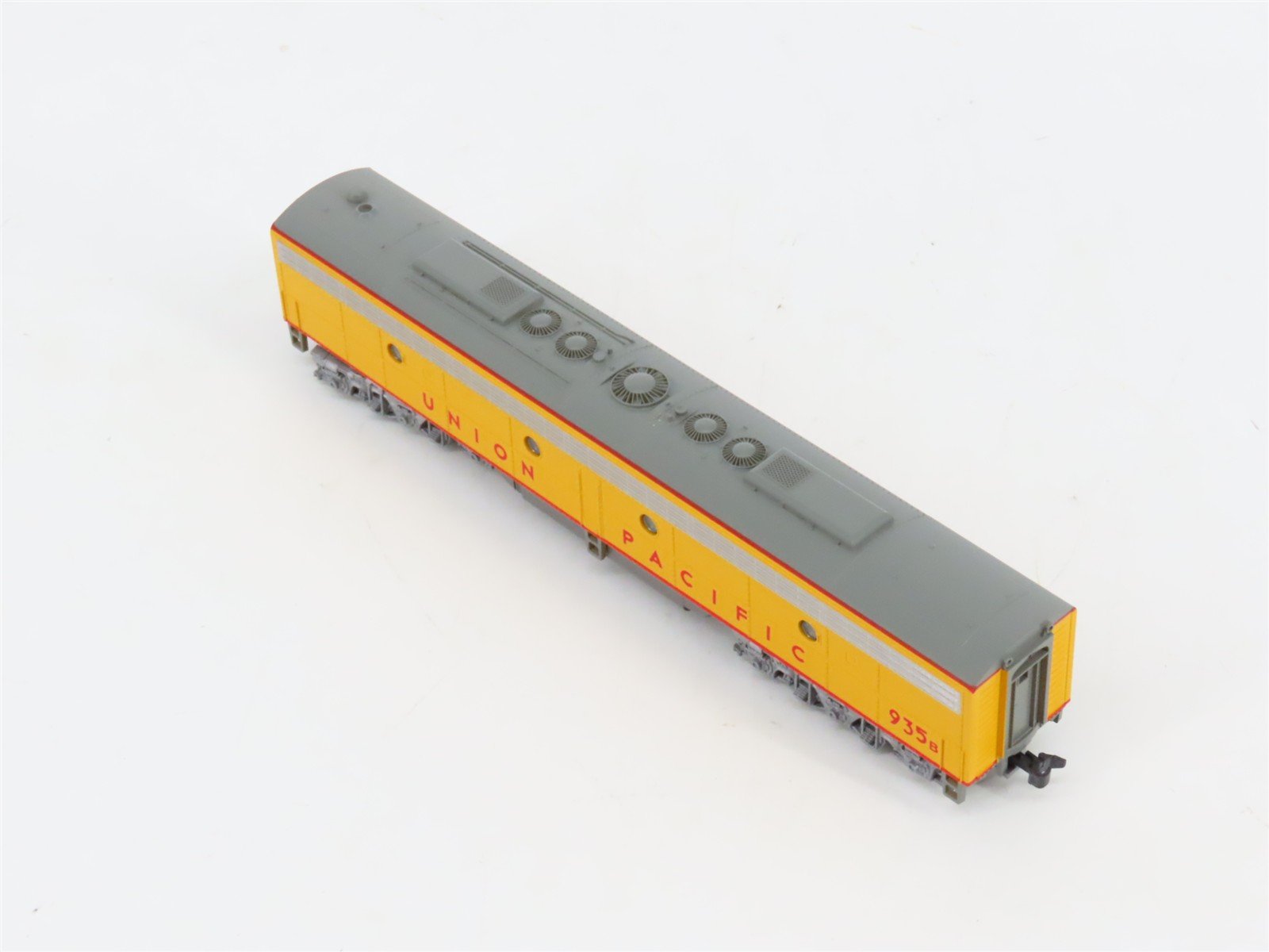 N Scale KATO 176-294 UP Union Pacific E8/9B Diesel Locomotive #935B