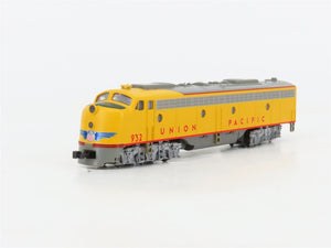 N Scale KATO 176-266 UP Union Pacific EMD E8/9A Diesel Locomotive #932