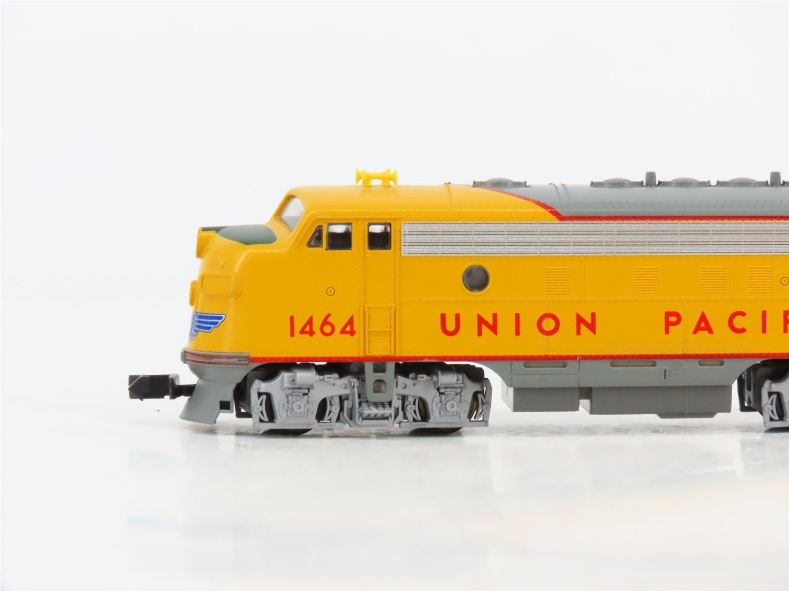 N Scale KATO 176-216 UP Union Pacific EMD F7A Diesel Locomotive #1464
