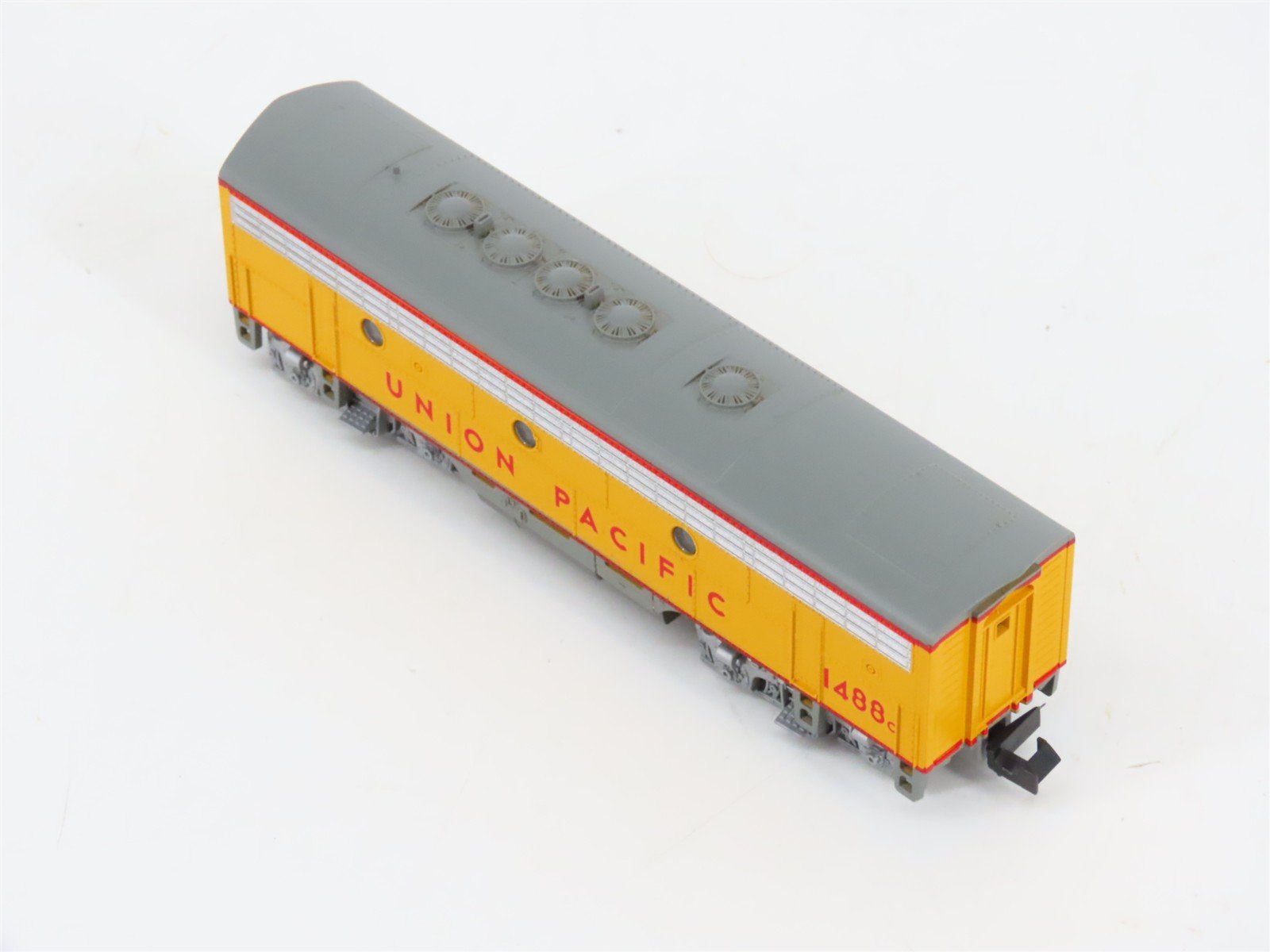 N Scale KATO 176-105 UP Union Pacific EMD F7B Diesel Locomotive #1488C