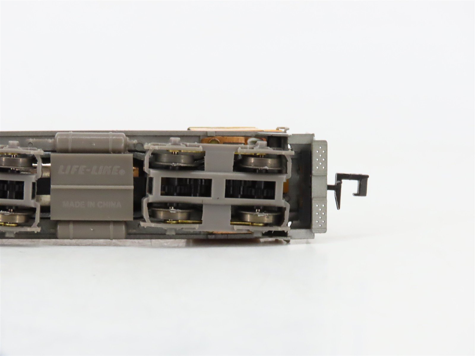 N Scale Life-Like 7520 UP Union Pacific EMD SW9/1200 Diesel Switcher #1845