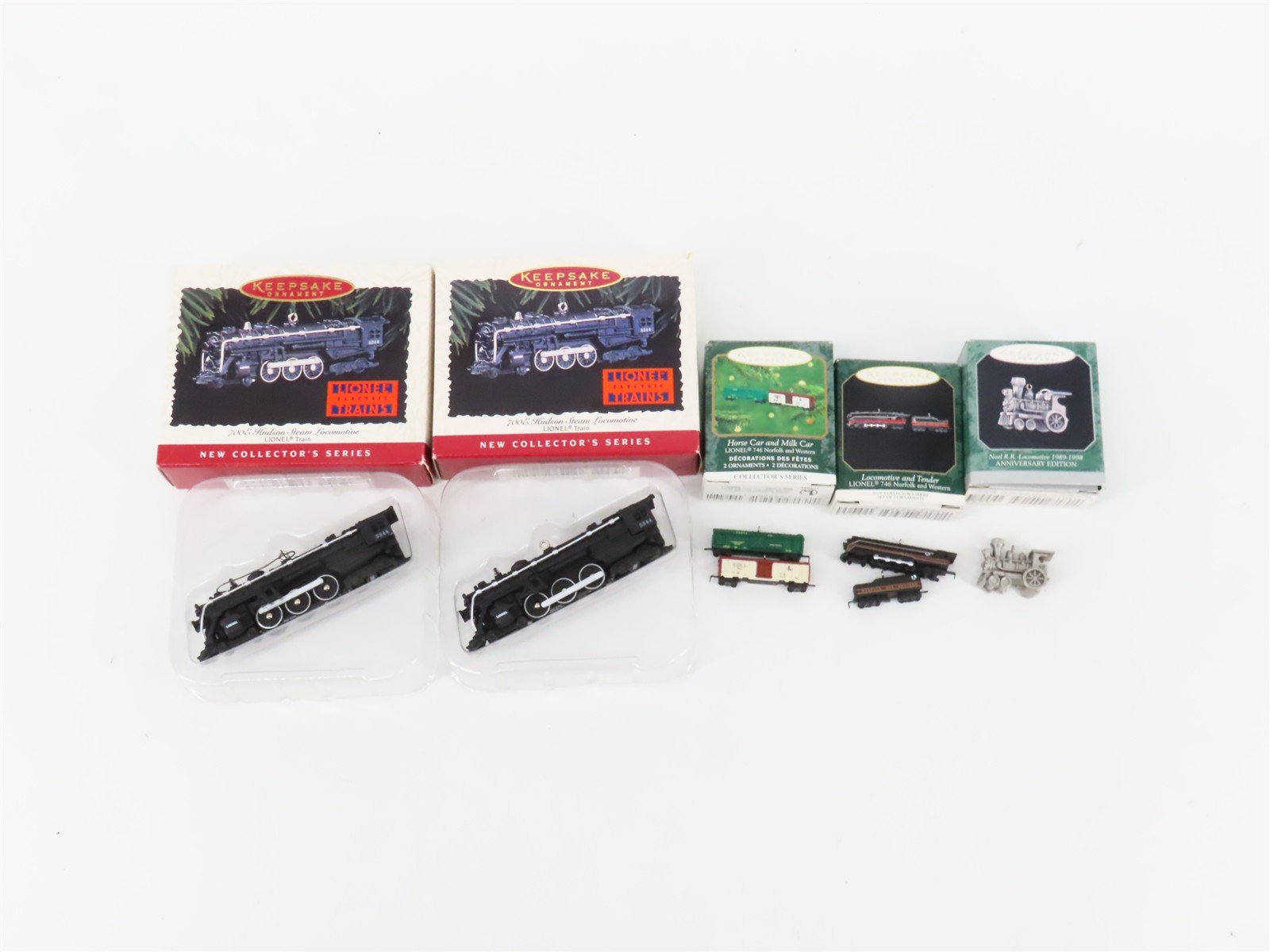 LOT of 5 Lionel/Keepsake Steam Locomotive & Freight Cars Ornaments