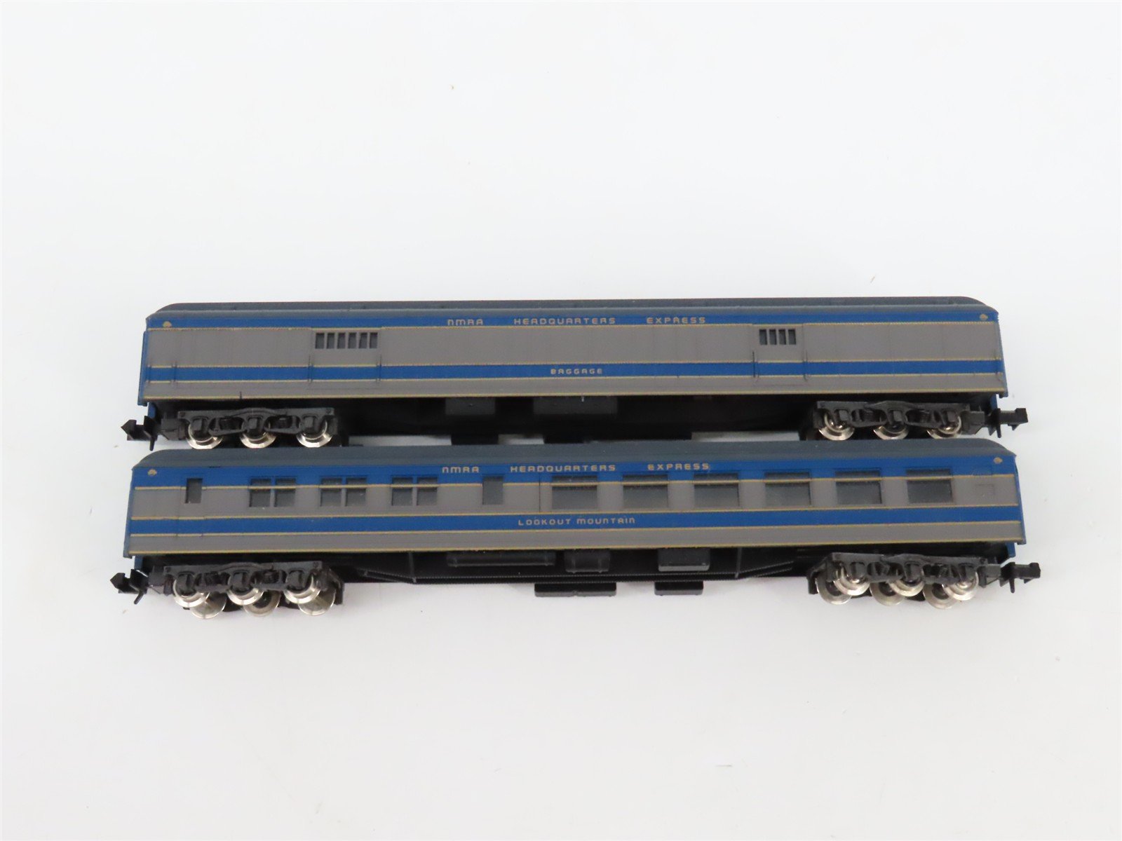 N Scale Con-Cor/Rivarossi NMRA Headquarters Express Steam Passenger Set