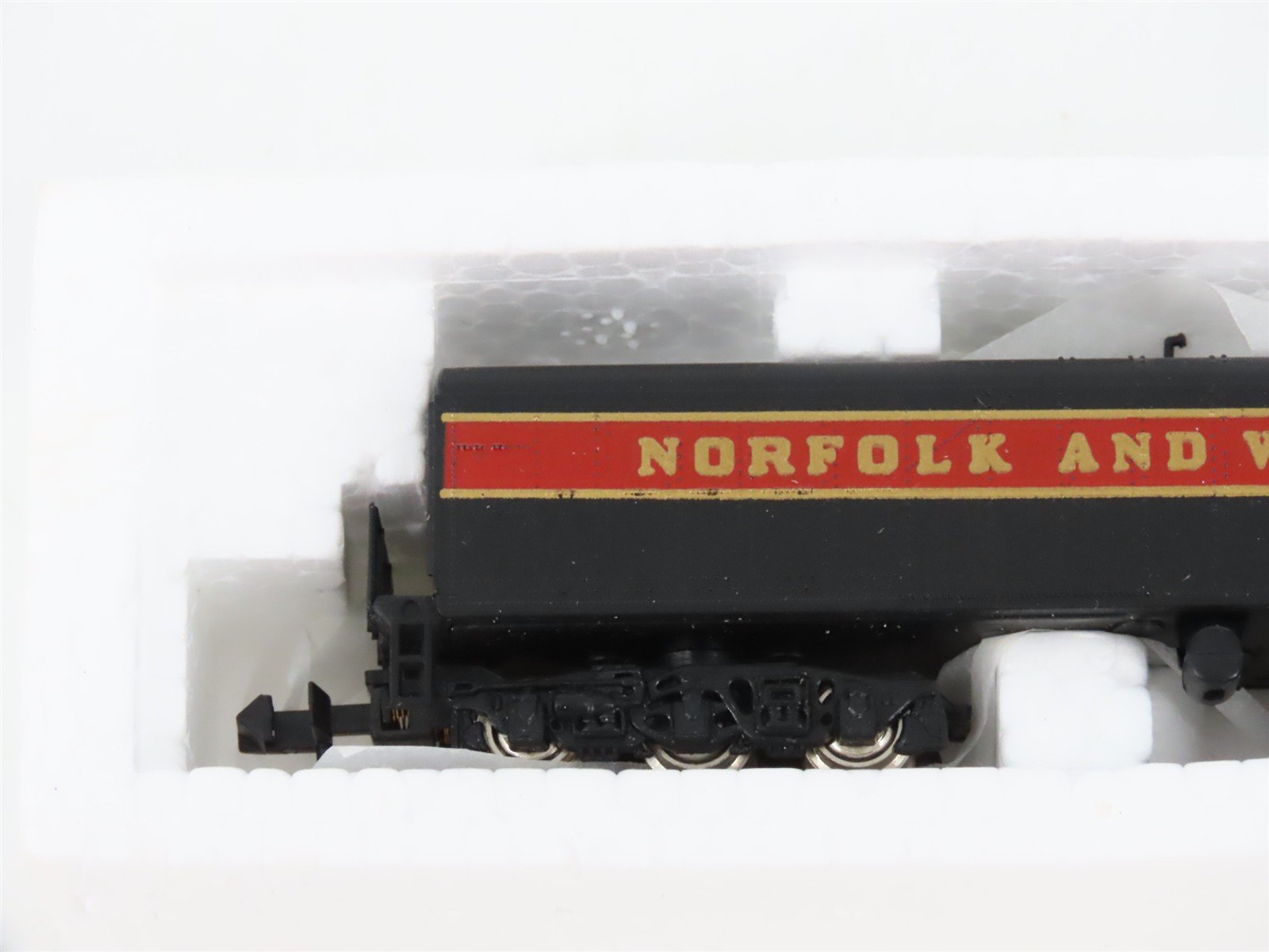 N Scale Bachmann 53-1096A4 N&W Norfolk & Western Auxiliary Water Steam Tender