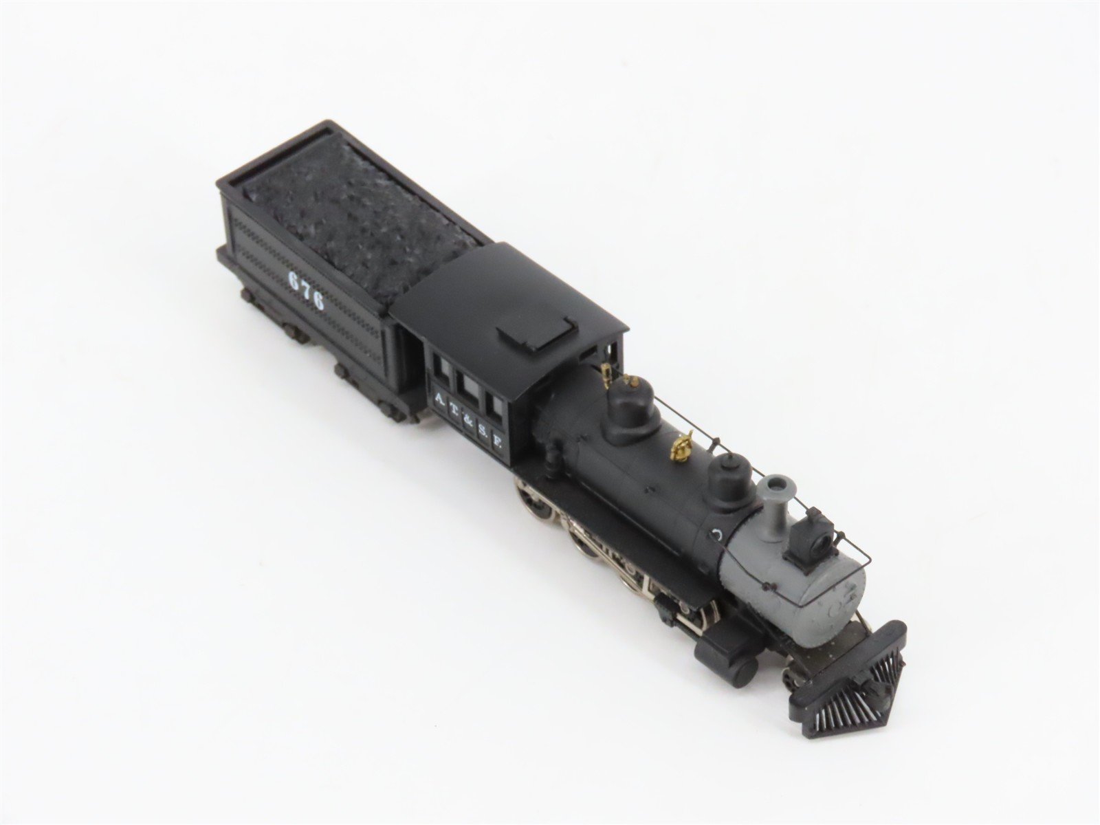 N Scale Roundhouse 8008 ATSF Santa Fe 2-8-0 Steam Locomotive #676