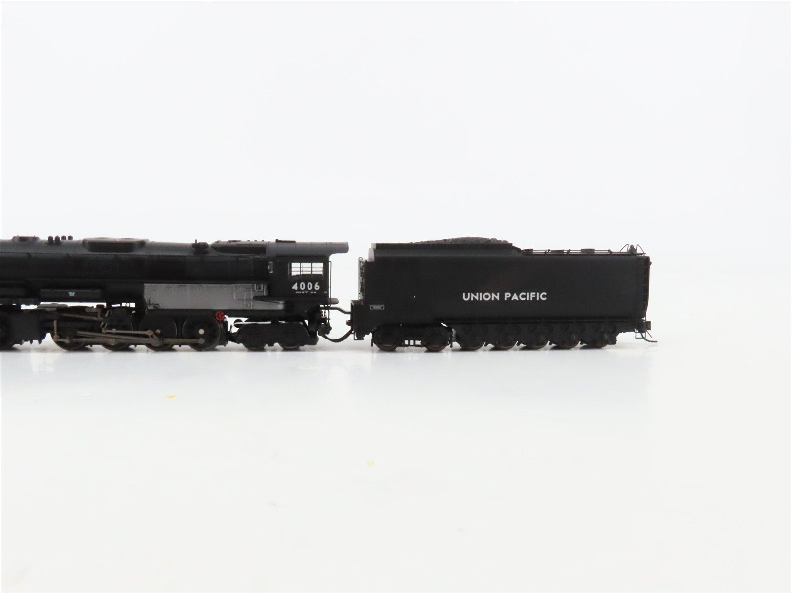 N Scale Athearn Genesis 11823 UP Union Pacific 4-8-8-4 Steam #4006 w/DCC & Sound