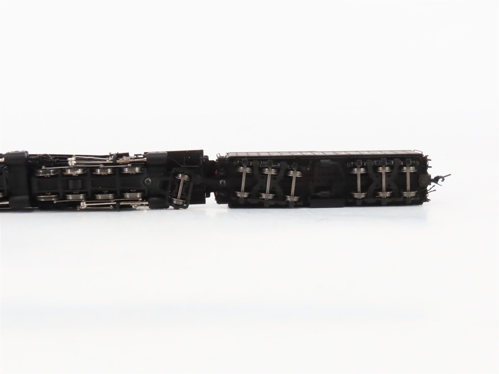 N Scale Intermountain 79005 SP Southern Pacific 4-8-8-2 Cab Forward Steam #4292